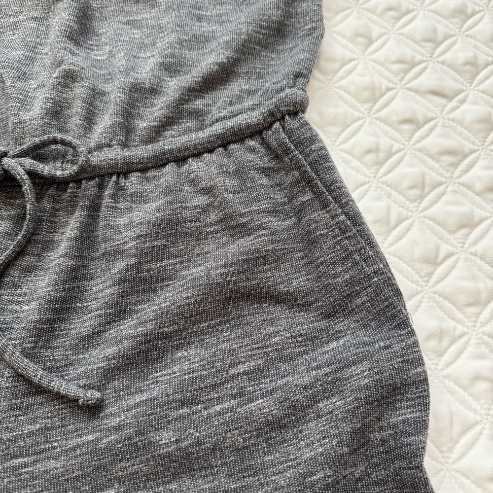Banana Republic Gray Jersey Sleeveless Zip Back Jogger Jumpsuit One-Piece Size M - Picture 3 of 16